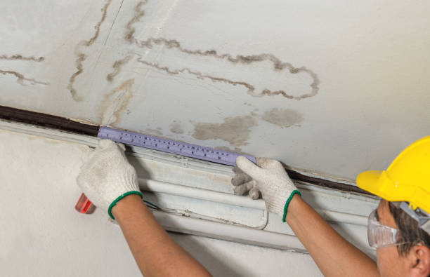 Reliable Flood Cleanup contractor in Fayetteville, TX by Water Damage Irwin
